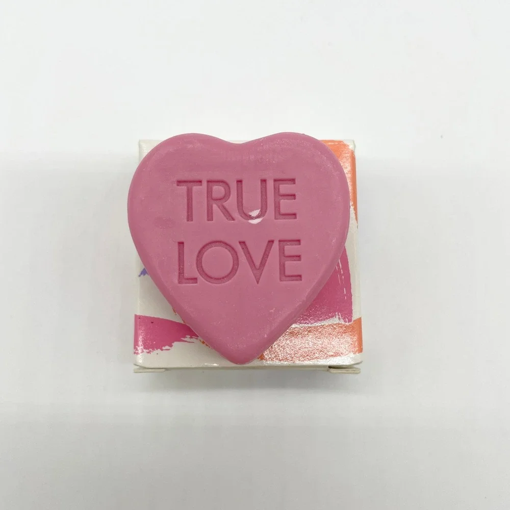 Vintage Avon Bath Soap Heart to‎ Heart 1980s Hugs Kisses Sweetheart Valentines
